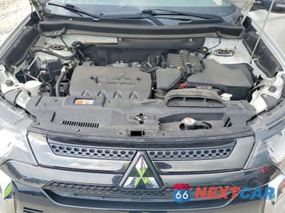 Zdjęcie 11 z 12 samochodu: 2020 MITSUBISHI OUTLANDER SE VIN:JA4AZ3A31LZ013550 - miniatura