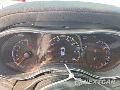 Zdjęcie 9 z 13 samochodu: 2015 JEEP GRAND CHEROKEE OVERLAND VIN:1C4RJFCG0FC124664 - miniatura