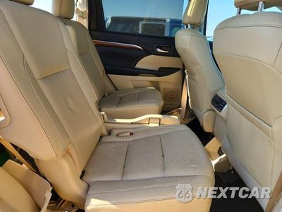 Zdjęcie 11 z 14 samochodu: 2017 TOYOTA HIGHLANDER LIMITED PLATINUM VIN:5TDDZRFH9HS362670 - miniatura