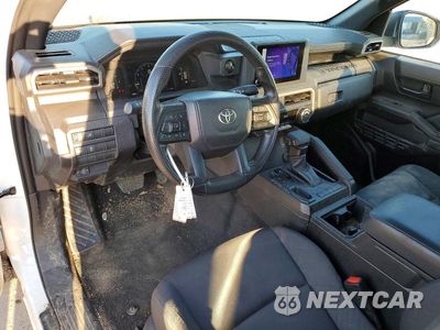 Zdjęcie 8 z 12 samochodu: 2025 TOYOTA TACOMA SR VIN:3TYJDAHN4ST024269 - miniatura