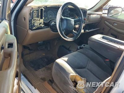 Zdjęcie 8 z 12 samochodu: 2000 CHEVROLET SILVERADO K1500 VIN:1GCEK19V8YZ290743 - miniatura