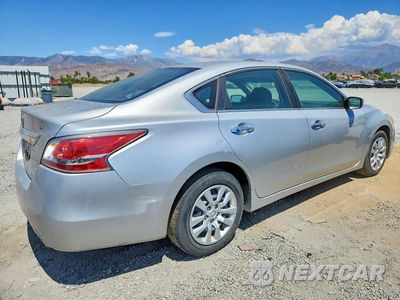 Trzecie zdjęcie samochodu z tyłu: 2015 NISSAN ALTIMA 2.5 S VIN:1N4AL3AP9FC429370 - miniatura
