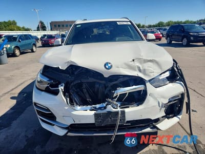 Piąte zdjęcie samochodu w środku: 2021 BMW X5 XDRIVE45E VIN:5UXTA6C04M9G68363 - miniatura