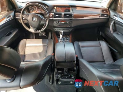 Zdjęcie 8 z 13 samochodu: 2013 BMW X5 XDRIVE35I VIN:5UXZV4C5XD0G55412 - miniatura