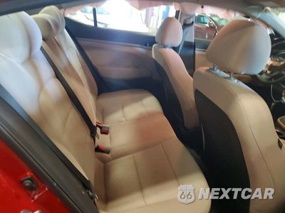 Zdjęcie 10 z 12 samochodu: 2018 HYUNDAI ELANTRA SE VIN:5NPD74LF6JH355845 - miniatura