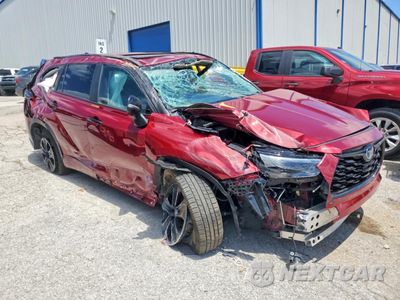 Czwarte zdjęcie samochodu z boku: 2024 TOYOTA HIGHLANDER HYBRID XLE NIGHTSHADE VIN:5TDKARAH0RS536861 - miniatura