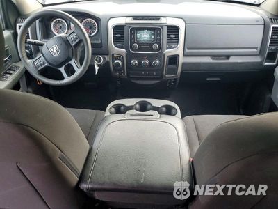 Zdjęcie 8 z 12 samochodu: 2019 RAM 1500 CLASSIC SLT VIN:1C6RR7GG1KS700195 - miniatura