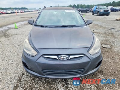 Piąte zdjęcie samochodu w środku: 2012 HYUNDAI ACCENT GS VIN:KMHCT5AE5CU044340 - miniatura