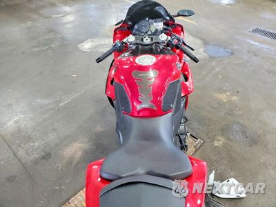 Zdjęcie 6 z 10 samochodu: 2013 YAMAHA YZFR1 VIN:JYARN23E7DA014971 - miniatura