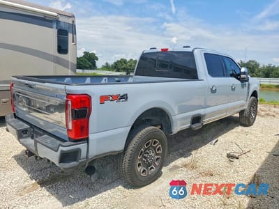 Trzecie zdjęcie samochodu z tyłu: 2024 FORD F350 SUPER DUTY VIN:1FT8W3BM1REF20680 - miniatura