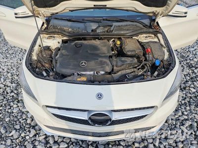 Zdjęcie 11 z 12 samochodu: 2018 MERCEDES-BENZ CLA 250 VIN:WDDSJ4EB0JN564085 - miniatura