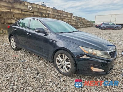 Czwarte zdjęcie samochodu z boku: 2013 KIA OPTIMA EX VIN:5XXGN4A72DG118462 - miniatura