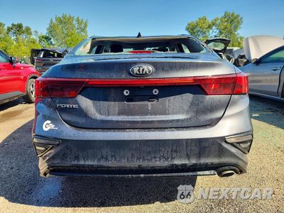Zdjęcie 6 z 13 samochodu: 2019 KIA FORTE LXS VIN:3KPF24AD2KE056125 - miniatura