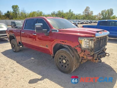Czwarte zdjęcie samochodu z boku: 2020 GMC SIERRA K2500 SLT VIN:1GT49NEY6LF139022 - miniatura