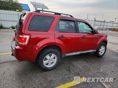 Trzecie zdjęcie samochodu z tyłu: 2010 FORD ESCAPE XLT VIN:1FMCU0DG4AKC88163 - miniatura