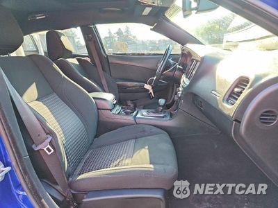 Zdjęcie 7 z 12 samochodu: 2019 DODGE CHALLENGER SXT VIN:2C3CDXJG9KH678951 - miniatura