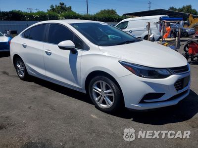 Czwarte zdjęcie samochodu z boku: 2017 CHEVROLET CRUZE LT VIN:1G1BE5SM0H7212786 - miniatura
