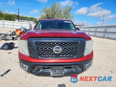 Piąte zdjęcie samochodu w środku: 2017 NISSAN TITAN S VIN:1N6AA1EJ2HN510709 - miniatura
