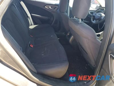 Zdjęcie 10 z 12 samochodu: 2015 CHRYSLER 200 LIMITED VIN:1C3CCCAB1FN537773 - miniatura