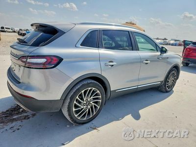 Trzecie zdjęcie samochodu z tyłu: 2020 LINCOLN NAUTILUS RESERVE VIN:2LMPJ6K9XLBL04367 - miniatura