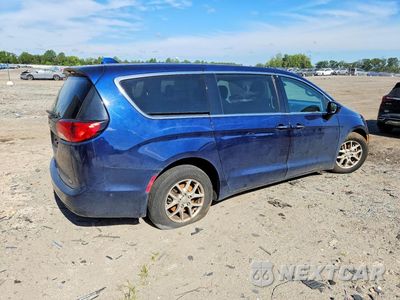 Trzecie zdjęcie samochodu z tyłu: 2020 CHRYSLER PACIFICA TOURING VIN:2C4RC1FG8LR108384 - miniatura