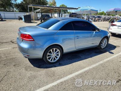 Trzecie zdjęcie samochodu z tyłu: 2013 VOLKSWAGEN EOS KOMFORT VIN:WVWBW8AH8DV002730 - miniatura