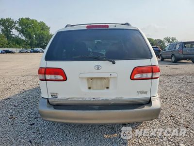 Zdjęcie 6 z 13 samochodu: 2002 TOYOTA SIENNA LE VIN:4T3ZF13C72U495927 - miniatura