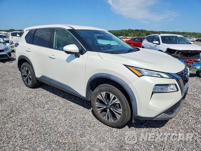 Czwarte zdjęcie samochodu z boku: 2021 NISSAN ROGUE SV VIN:5N1AT3BA3MC733310 - miniatura