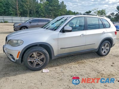 2012 BMW X5 XDRIVE35I 5UXZV4C53CL747083 - główne zdjęcie licytacji z USA - miniatura