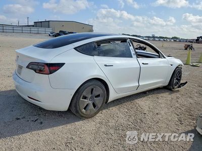 Trzecie zdjęcie samochodu z tyłu: 2021 TESLA MODEL 3 VIN:5YJ3E1EA8MF851539 - miniatura