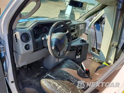 Zdjęcie 8 z 13 samochodu: 2017 FORD E450 SHUTTLE BUS VIN:1FDFE4FS1HDC06603 - miniatura
