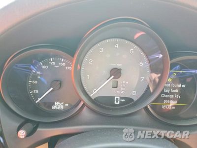 Zdjęcie 9 z 13 samochodu: 2026 PORSCHE MACAN S VIN:WP1AG2A5XTLB43304 - miniatura