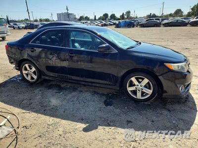 Czwarte zdjęcie samochodu z boku: 2014 TOYOTA CAMRY SE VIN:4T1BF1FK6EU432058 - miniatura