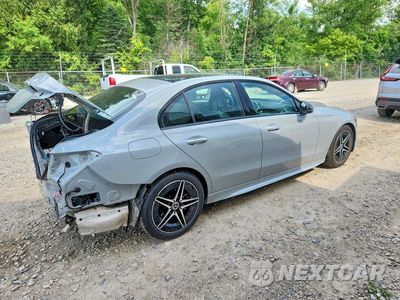 Trzecie zdjęcie samochodu z tyłu: 2026 MERCEDES-BENZ C 300 4MATIC VIN:W1KAF4HB1TR306971 - miniatura