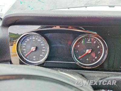 Zdjęcie 9 z 13 samochodu: 2017 MERCEDES-BENZ E 300 4MATIC VIN:WDDZF4KB4HA228137 - miniatura