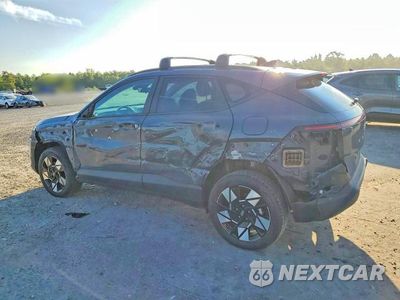Drugie zdjęcie samochodu z przodu: 2024 HYUNDAI KONA SEL VIN:KM8HBCAB2RU088971 - miniatura