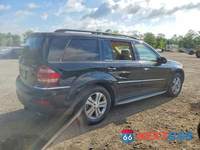 Trzecie zdjęcie samochodu z tyłu: 2009 MERCEDES-BENZ GL 450 4MATIC VIN:4JGBF71E19A472415 - miniatura