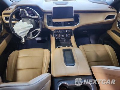 Zdjęcie 8 z 13 samochodu: 2021 CHEVROLET SUBURBAN K1500 PREMIER VIN:1GNSKFKDXMR306282 - miniatura