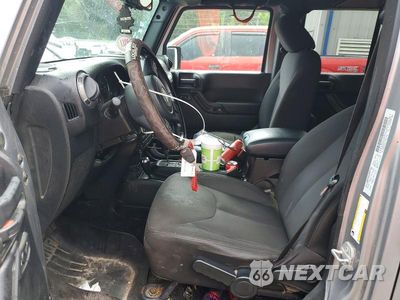 Zdjęcie 7 z 13 samochodu: 2015 JEEP WRANGLER UNLIMITED SPORT VIN:1C4BJWDG6FL503555 - miniatura