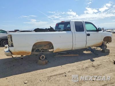 Trzecie zdjęcie samochodu z tyłu: 2000 CHEVROLET SILVERADO C2500 VIN:1GCGC29U3YE320564 - miniatura