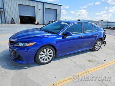 2018 TOYOTA CAMRY LE 4T1B11HK8JU583800 - główne zdjęcie licytacji z USA - miniatura