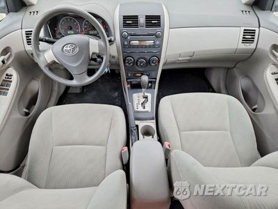 Zdjęcie 8 z 12 samochodu: 2010 TOYOTA COROLLA LE VIN:2T1BU4EE2AC350732 - miniatura