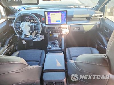 Zdjęcie 8 z 13 samochodu: 2025 TOYOTA 4RUNNER TRD OFF-ROAD PREMIUM HV VIN:JTEVB5BR4S5004109 - miniatura