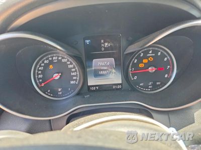 Zdjęcie 9 z 12 samochodu: 2015 MERCEDES-BENZ C 300 4MATIC VIN:55SWF4KB2FU026199 - miniatura