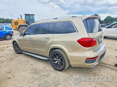 Trzecie zdjęcie samochodu z tyłu: 2013 MERCEDES-BENZ GL 550 4MATIC VIN:4JGDF7DE5DA244124 - miniatura