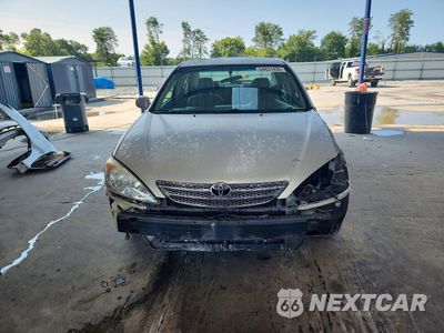 Piąte zdjęcie samochodu w środku: 2003 TOYOTA CAMRY LE VIN:4T1BE32K73U182881 - miniatura