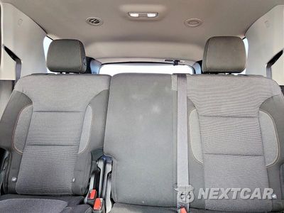 Zdjęcie 10 z 13 samochodu: 2018 CHEVROLET TRAVERSE LS VIN:1GNERFKW8JJ170111 - miniatura