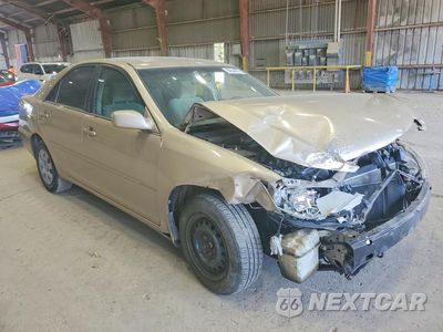 Czwarte zdjęcie samochodu z boku: 2002 TOYOTA CAMRY LE VIN:4T1BE32K22U032384 - miniatura