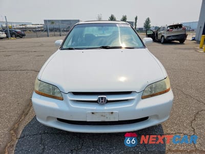Piąte zdjęcie samochodu w środku: 1998 HONDA ACCORD LX VIN:1HGCG5545WA057817 - miniatura