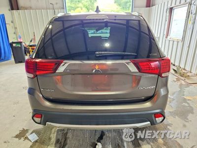 Zdjęcie 6 z 13 samochodu: 2017 MITSUBISHI OUTLANDER SE VIN:JA4AZ3A38HZ025668 - miniatura